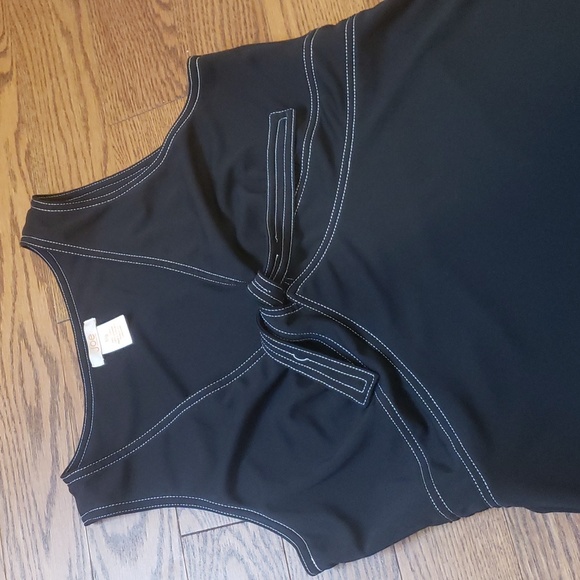 LAST WEEKEND- Joe Fresh dress - Picture 3 of 9